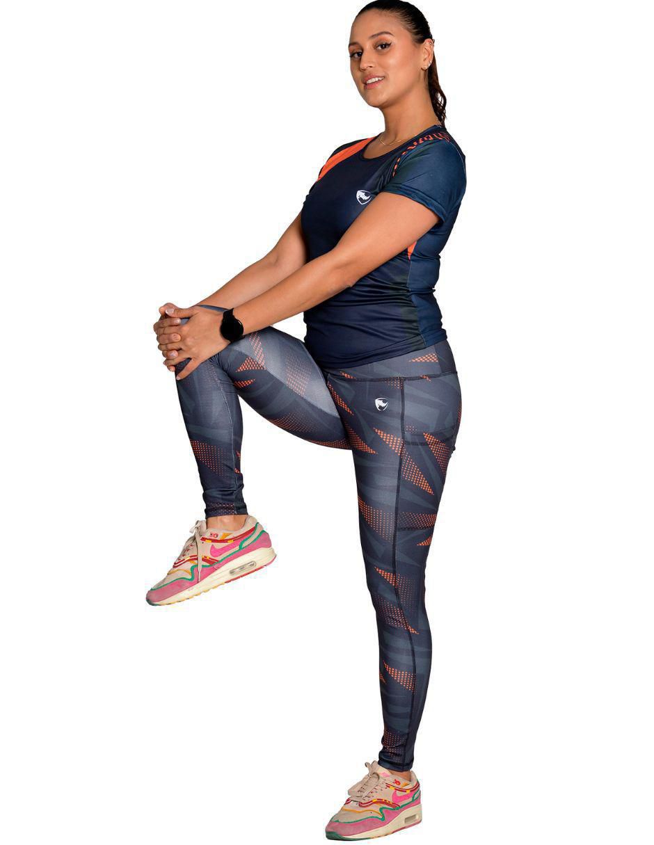 Playera deportiva para entrenamiento de mujer 4