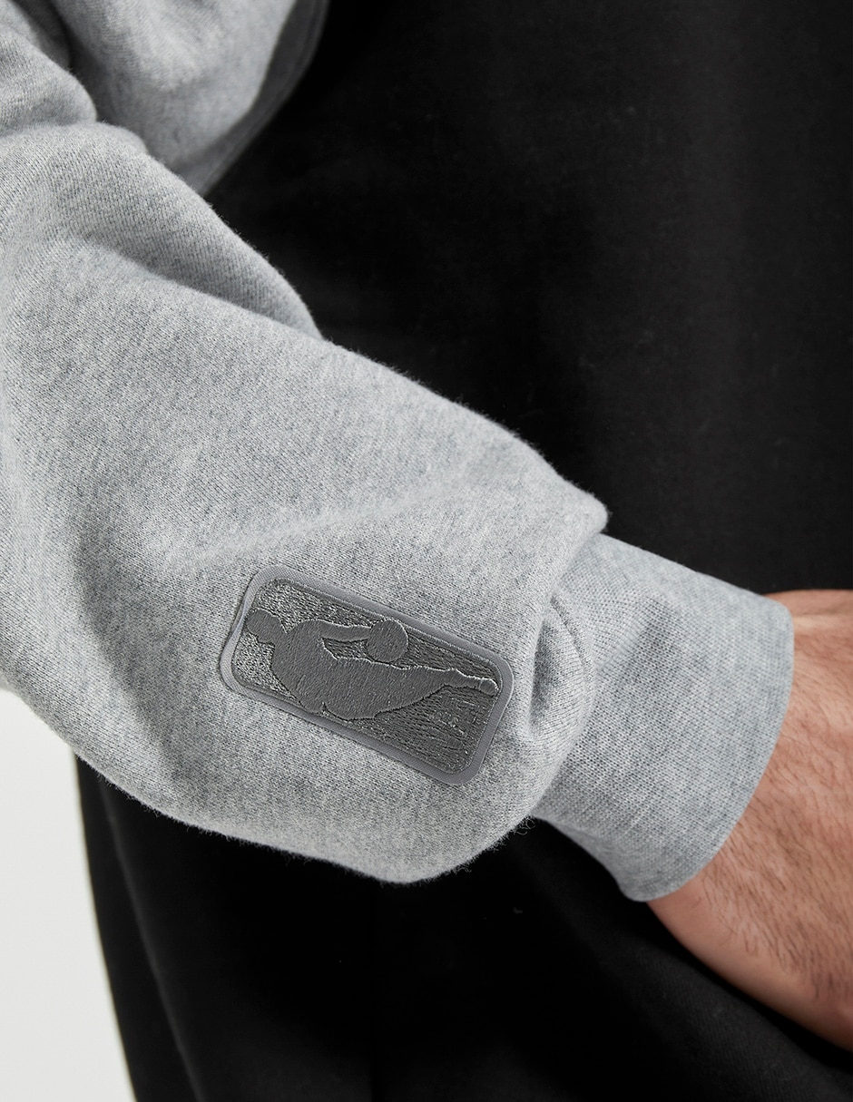 Sudadera Pro Standard con capucha y bolsa New York Knicks para hombre
