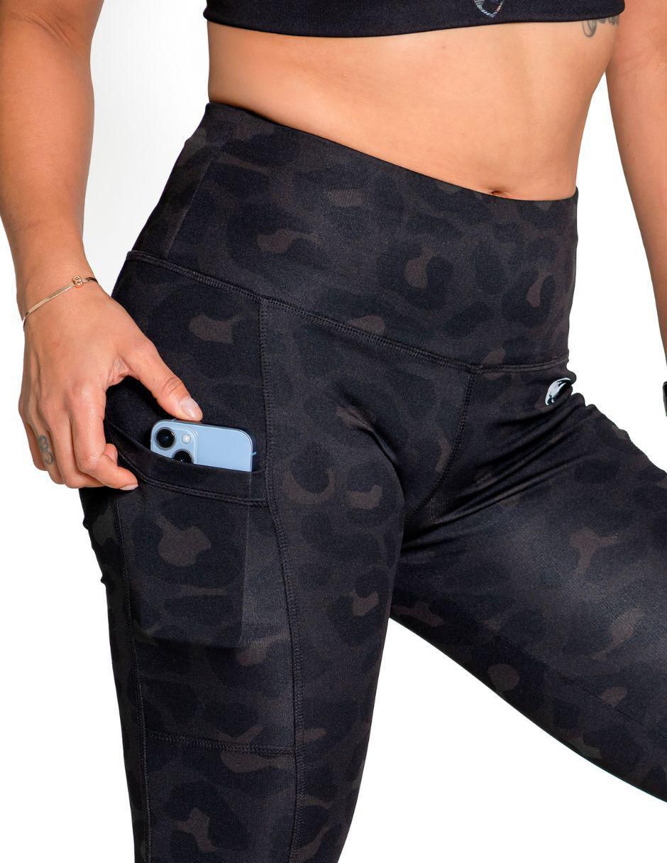 Short con bolsa para entrenamiento mujer 6