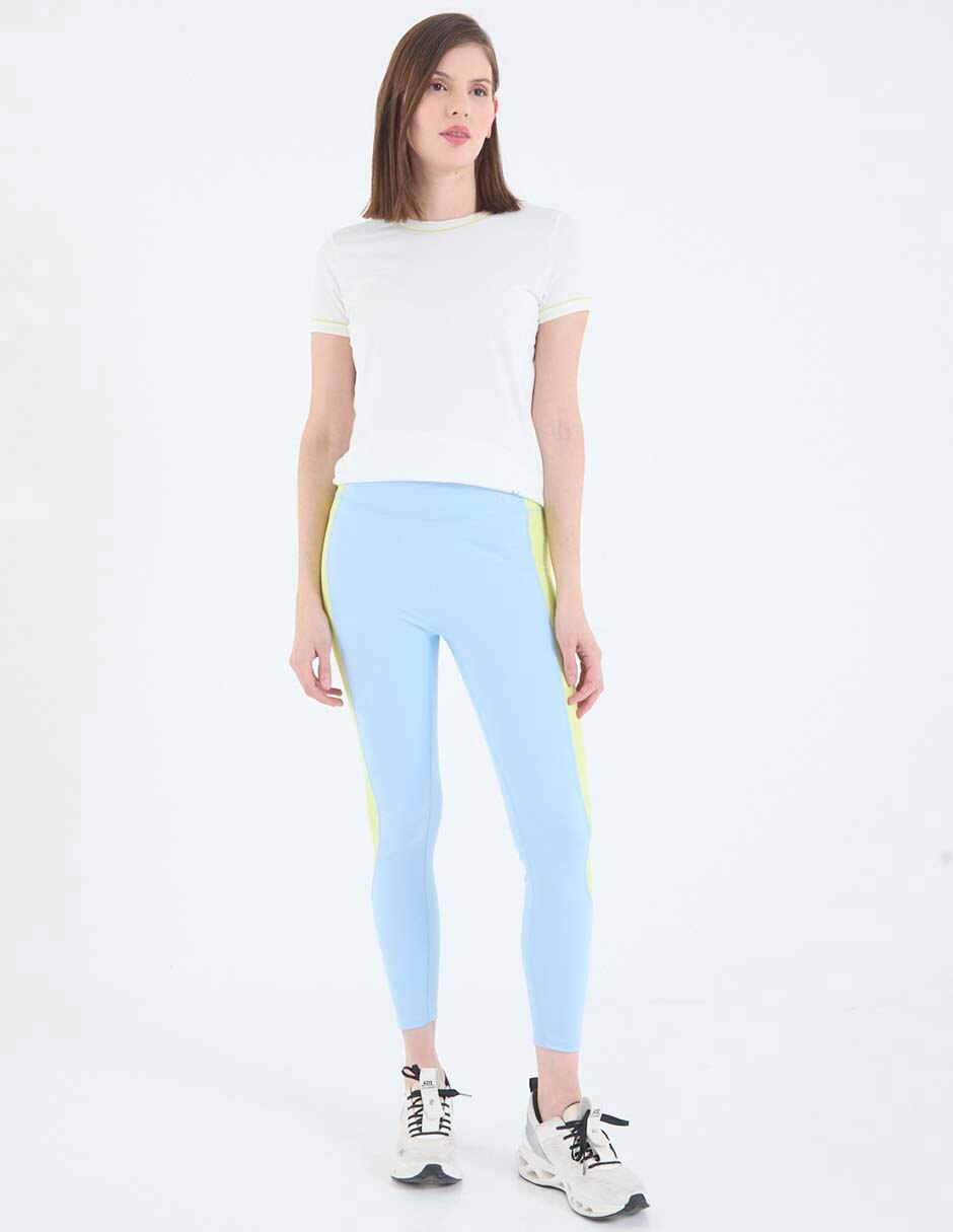 Playera deportiva para entrenamiento para mujer 3
