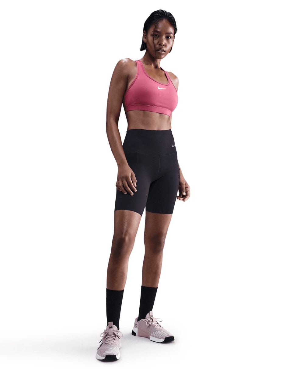 Top deportivo Nike para entrenamiento mujer