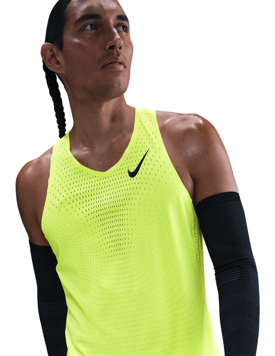 Playera deportiva para correr Nike de hombre