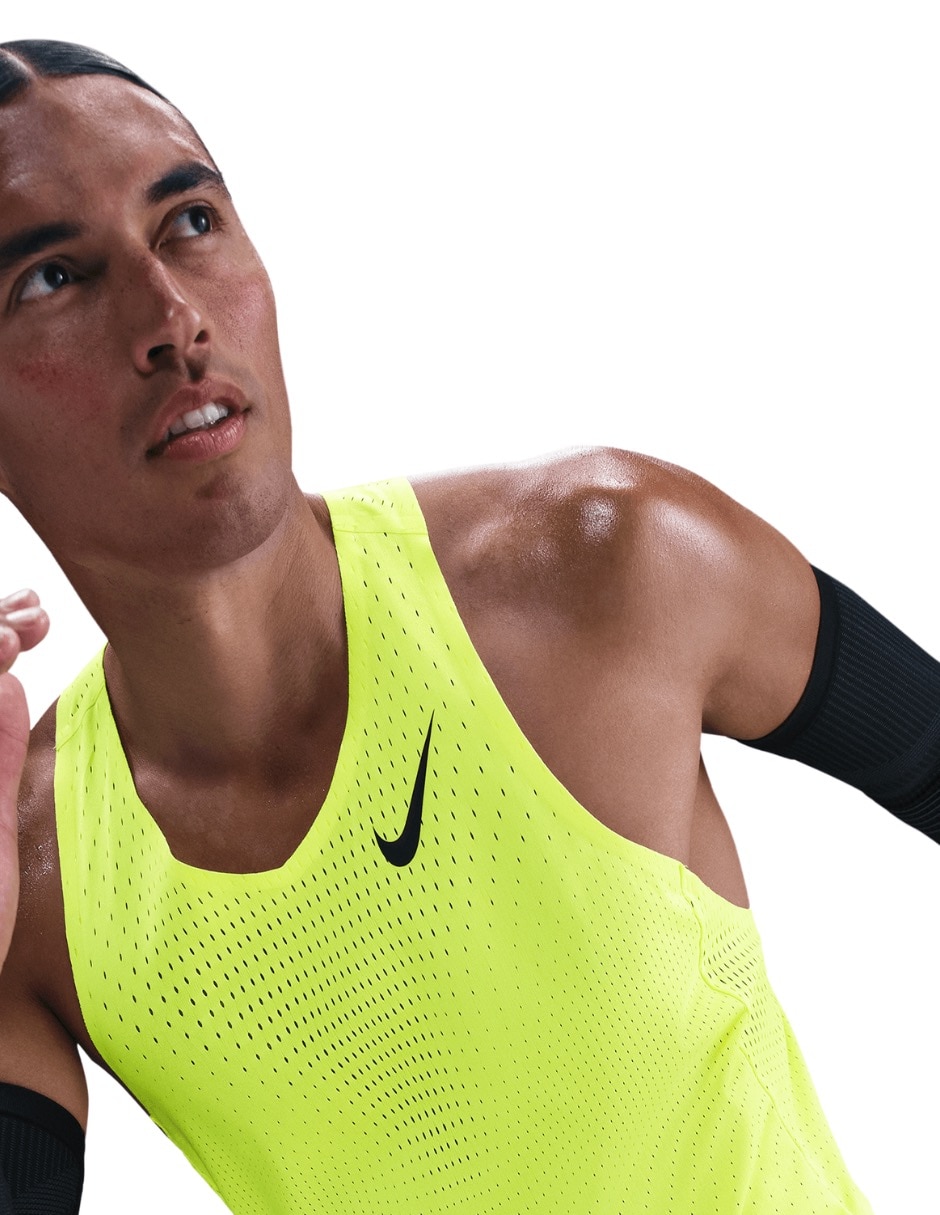 Playera deportiva para correr Nike de hombre