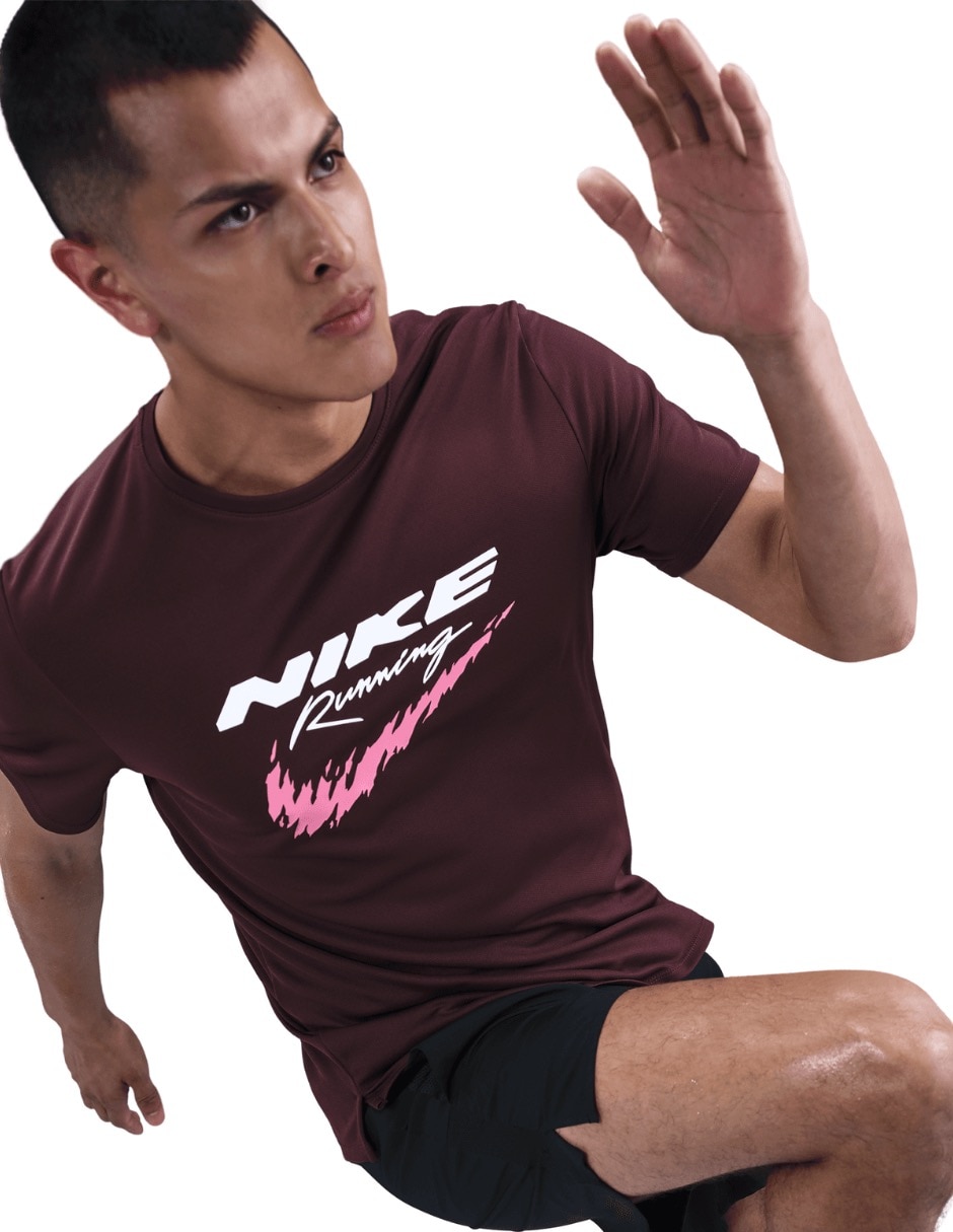 Playera deportiva para correr Nike de hombre