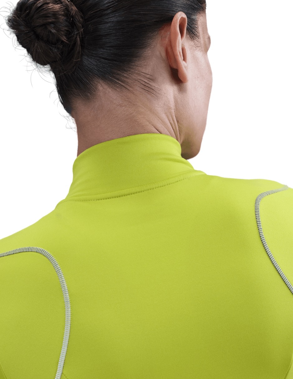 Playera deportiva para correr de mujer 4