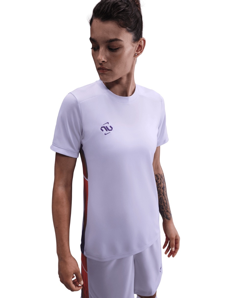 Playera deportiva para fútbol de mujer