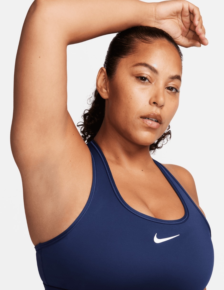 Top deportivo Swoosh para entrenamiento mujer 2
