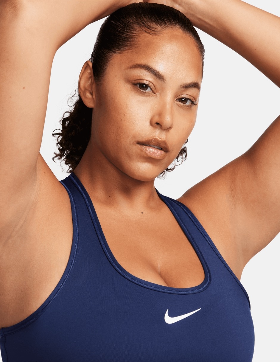 Top deportivo Swoosh para entrenamiento mujer 5