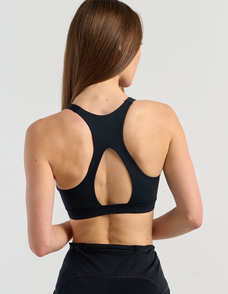 Top deportivo Nike de entrenamiento para mujer