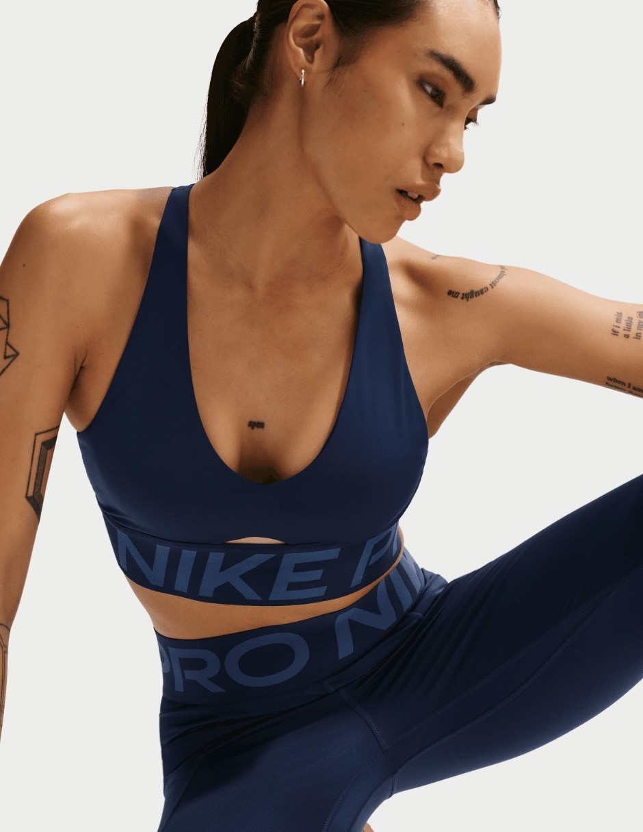 Top deportivo Nike para entrenamiento mujer