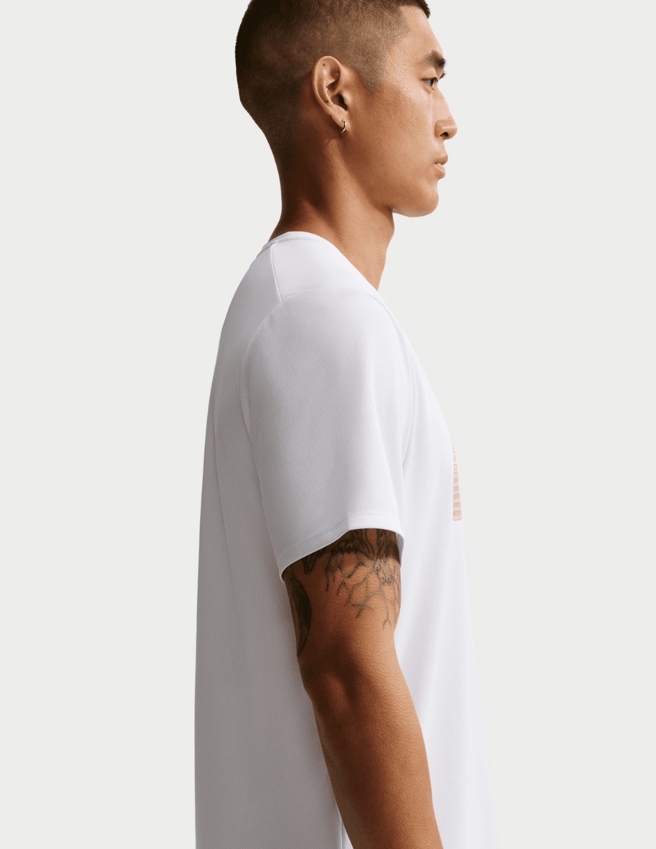 Playera deportiva para correr de hombre 3