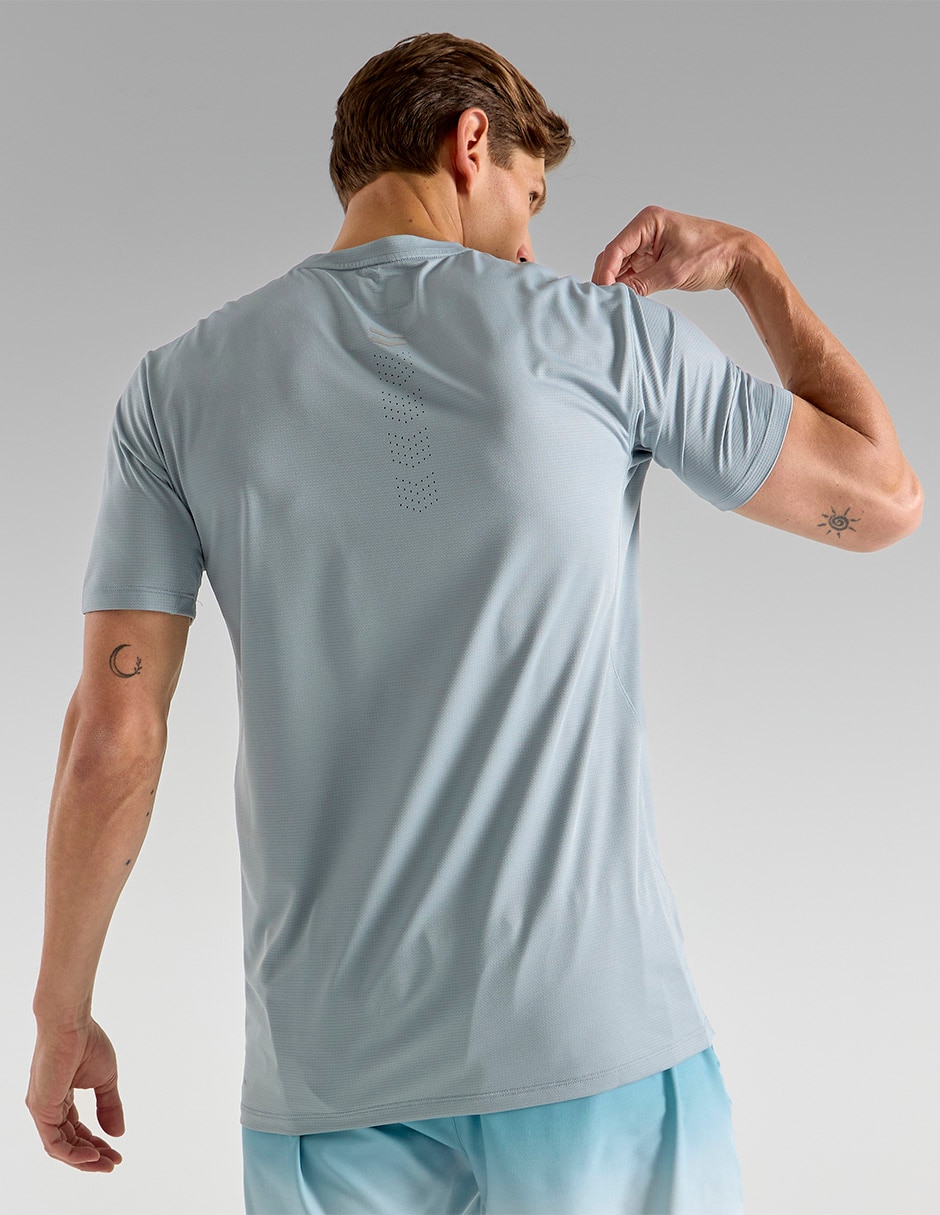 Playera deportiva para correr de hombre 6