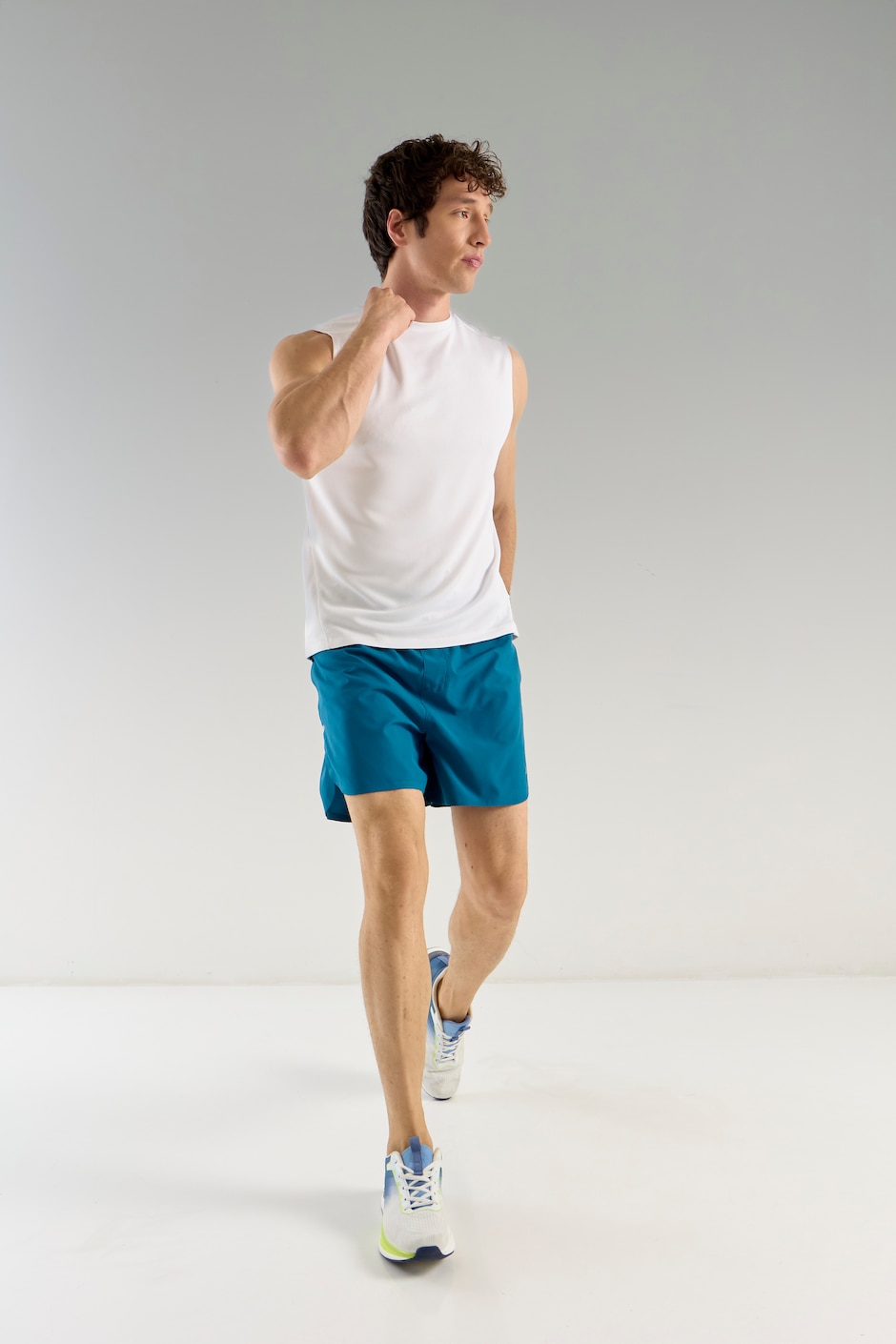 Short con malla con bolsillos  para correr hombre 8