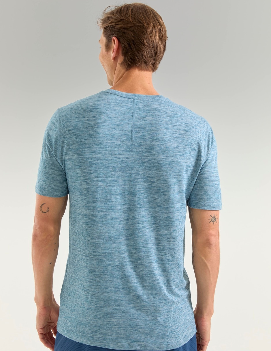 Playera deportiva para entrenamiento de hombre 6