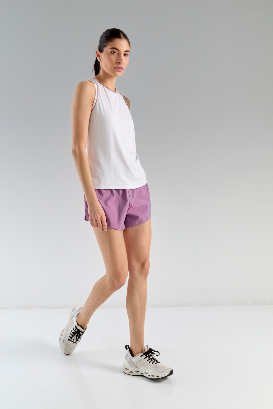 Playera deportiva para entrenamiento para mujer 8