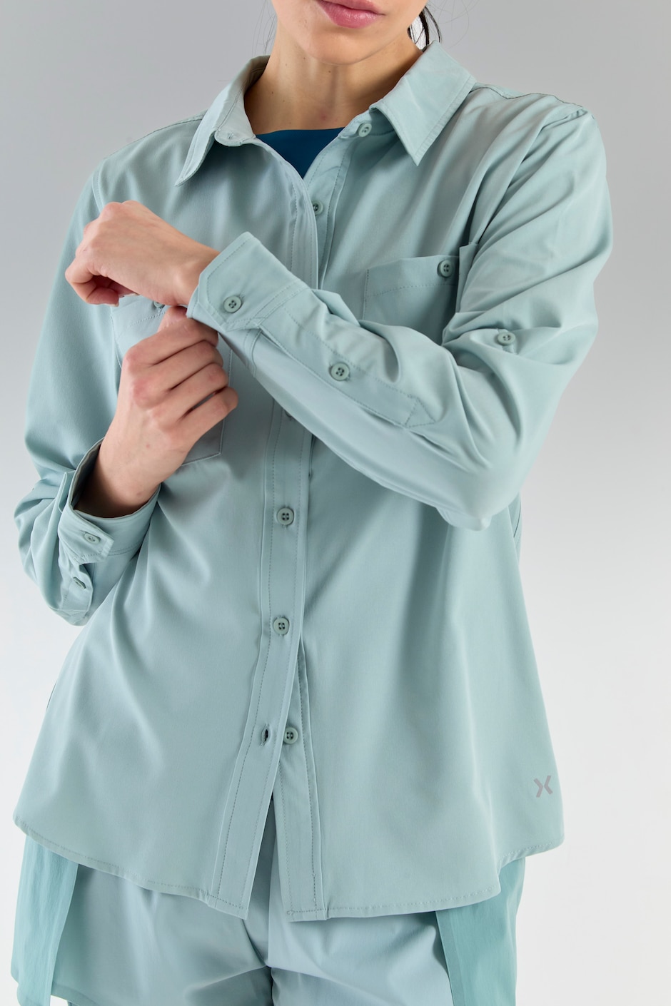 Playera deportiva para outdoor X10 de mujer
