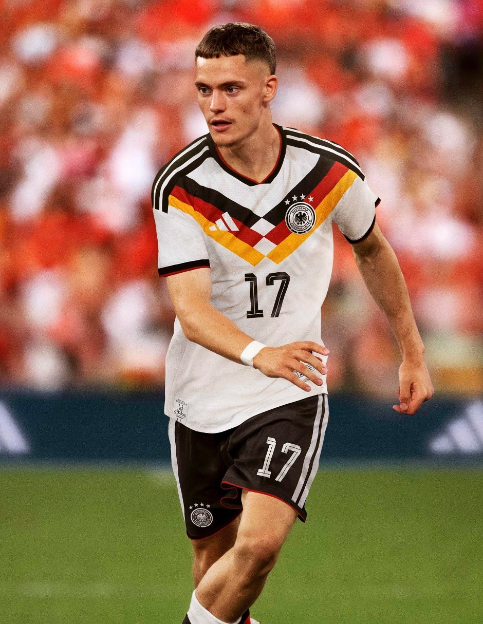 Jersey de Selección de fútbol de Alemania local authentic para hombre 11