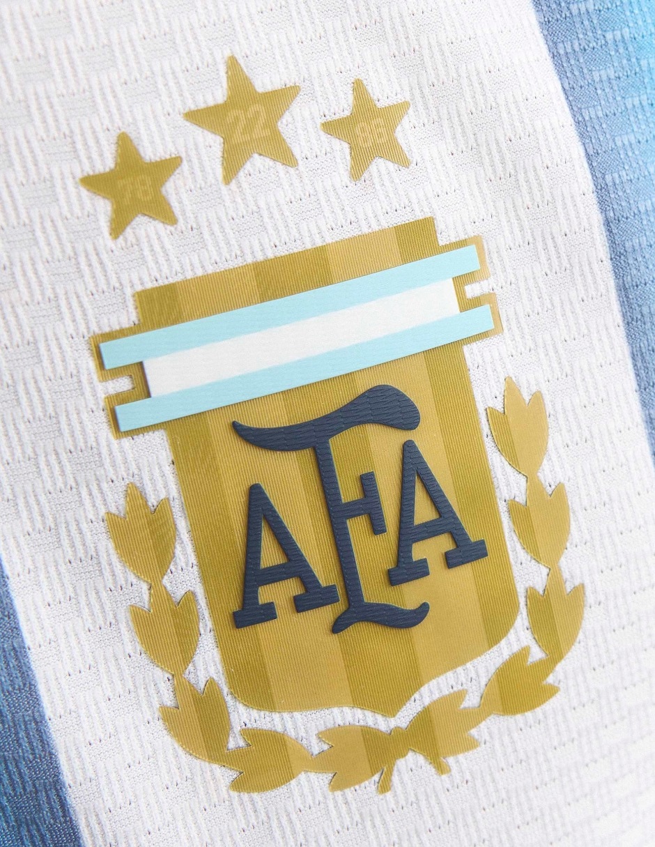 Jersey de Selección de fútbol de Argentina visitante authentic de Lionel Messi manga corta Mundial Adidas jugador para hombre