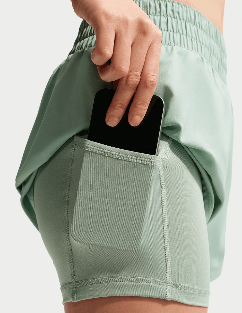 Short con bolsillos Nike para entrenamiento mujer