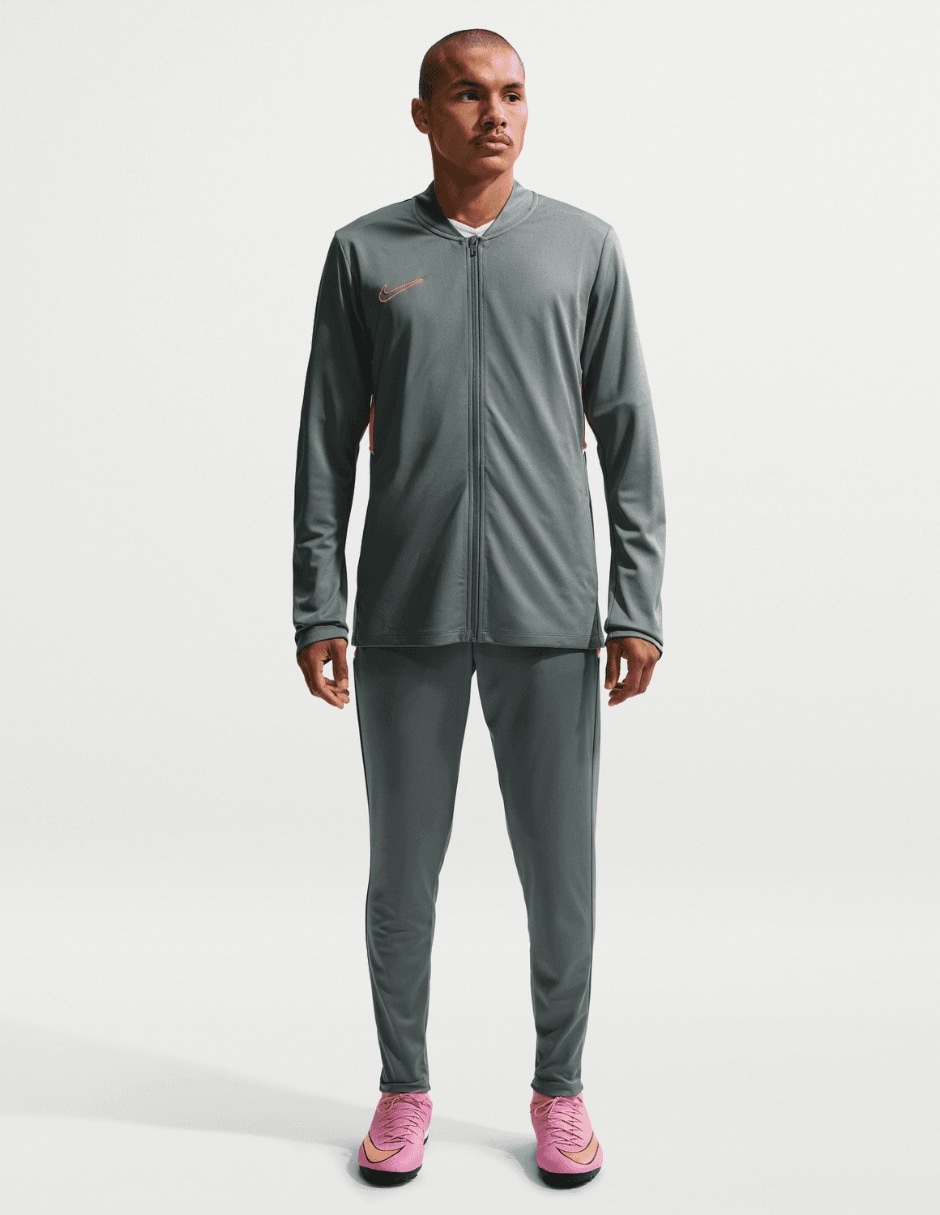Conjunto deportivo regular con elástico para hombre