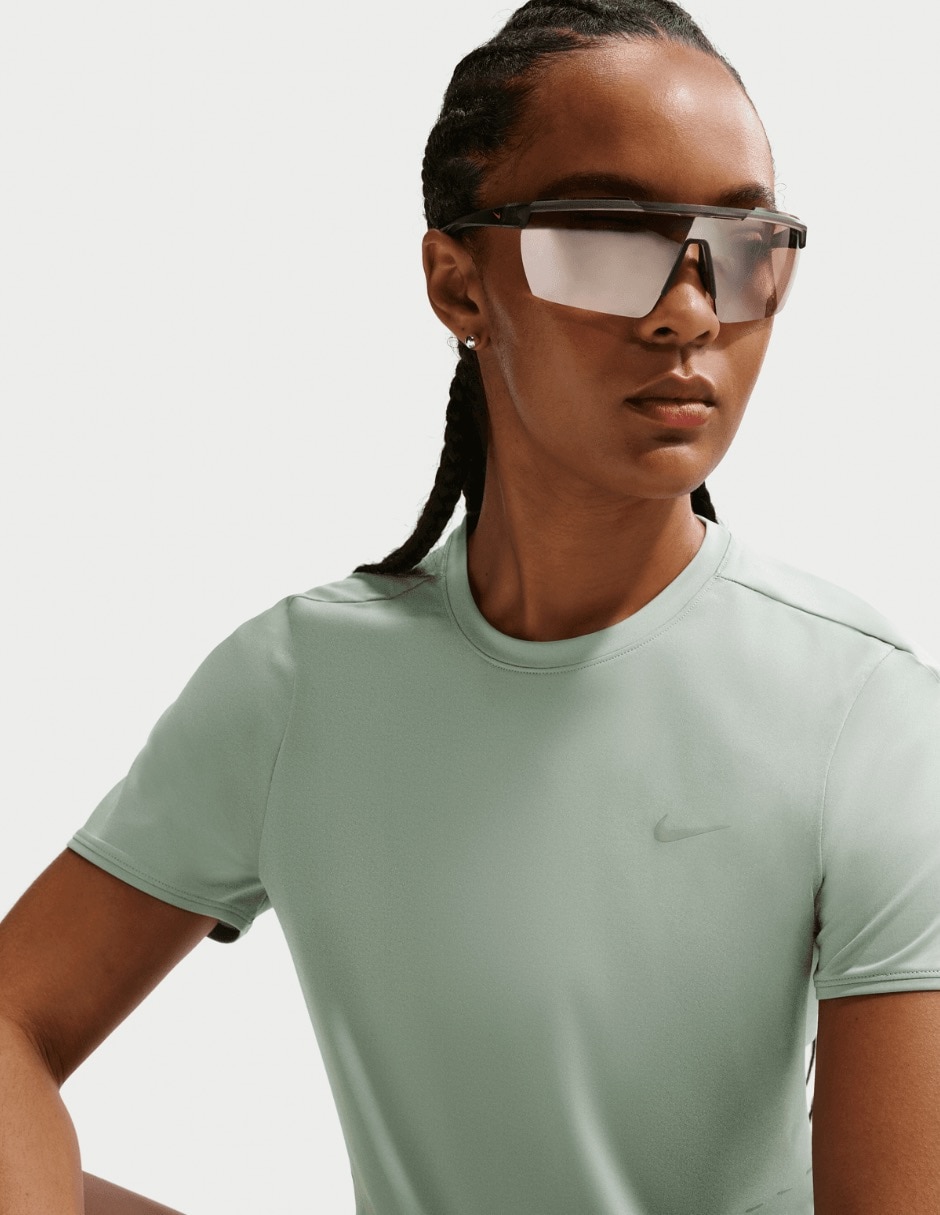 Playera deportiva para entrenamiento nike w nk swift dftop de mujer