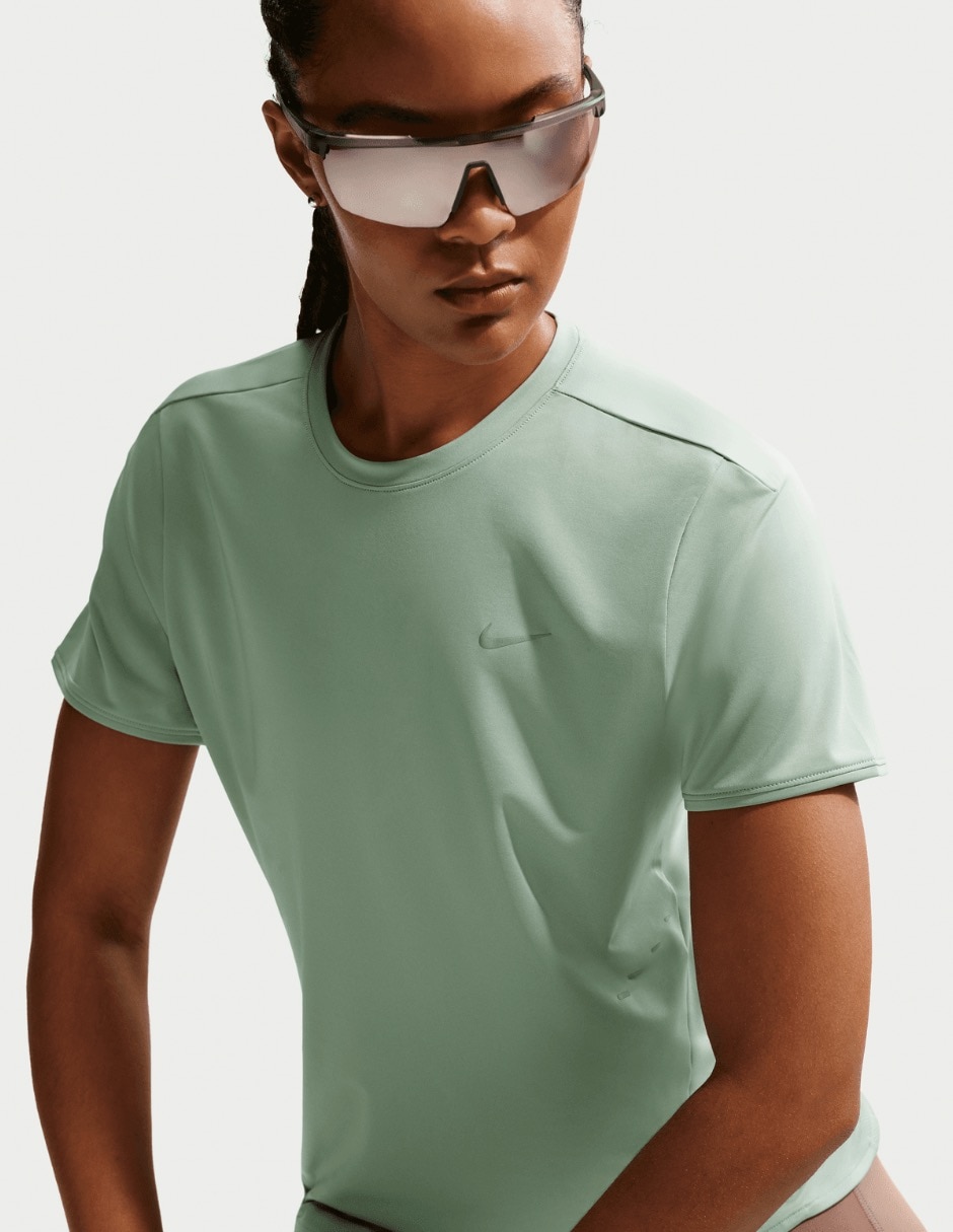Playera deportiva para entrenamiento nike w nk swift dftop de mujer