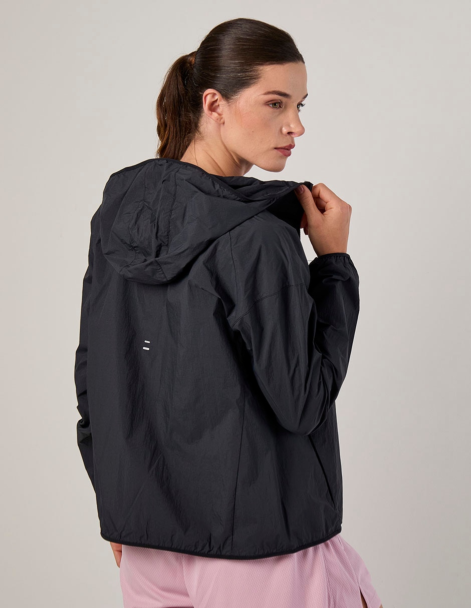 Chamarra para correr Nike para mujer