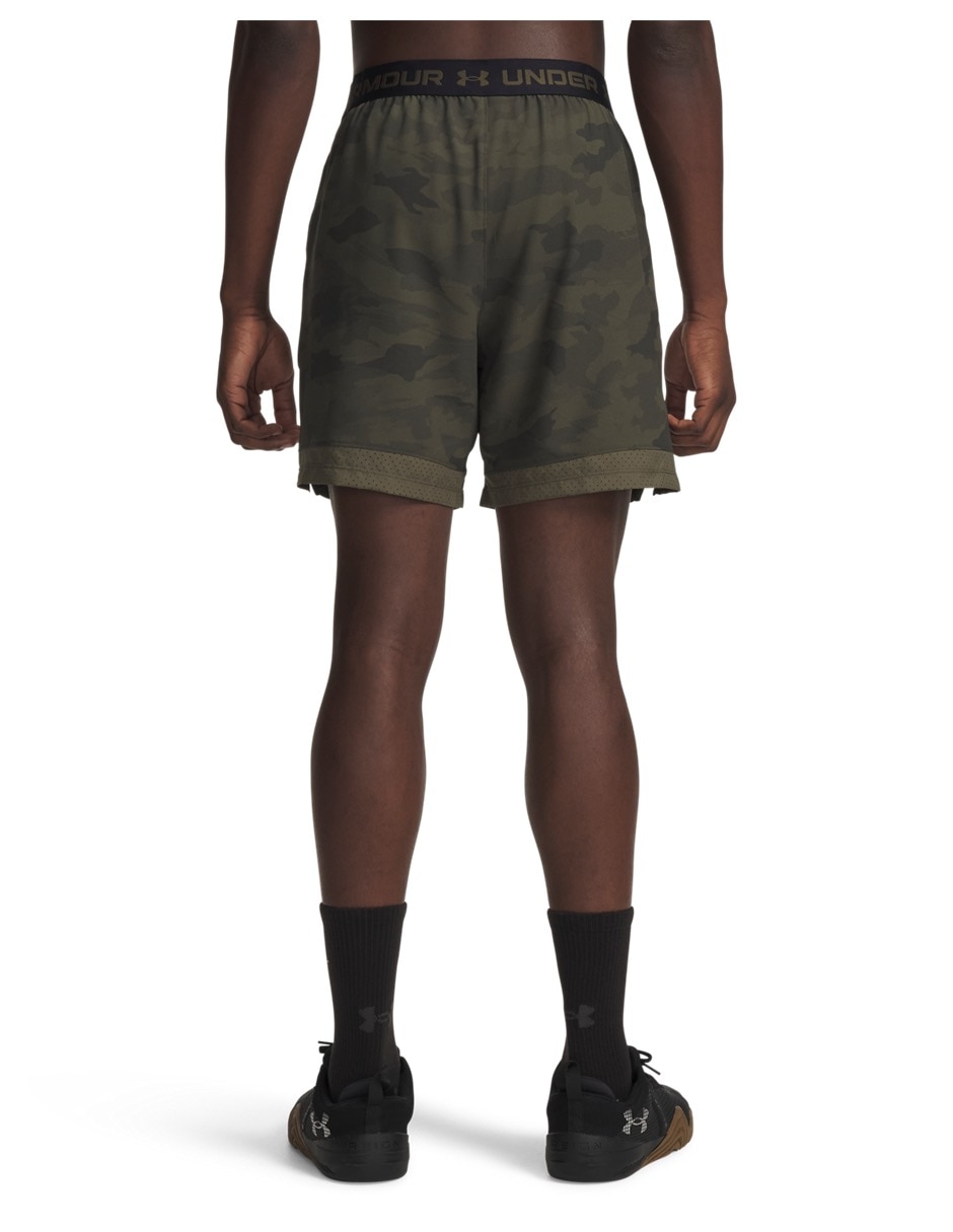 Short con bolsillos Under Armour para entrenamiento hombre