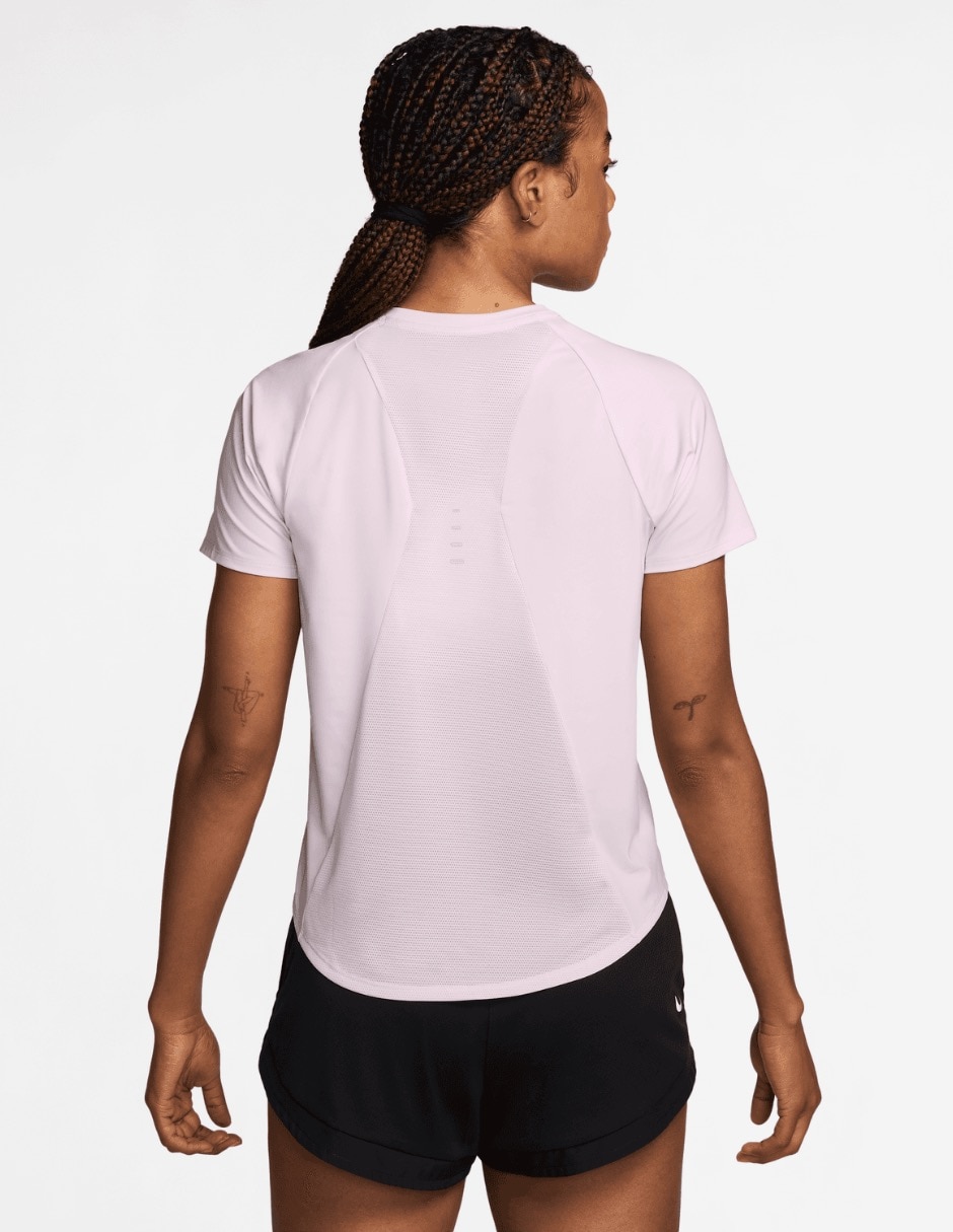 Playera deportiva para correr W NK Swift DF Top SS Stndrd de mujer 3