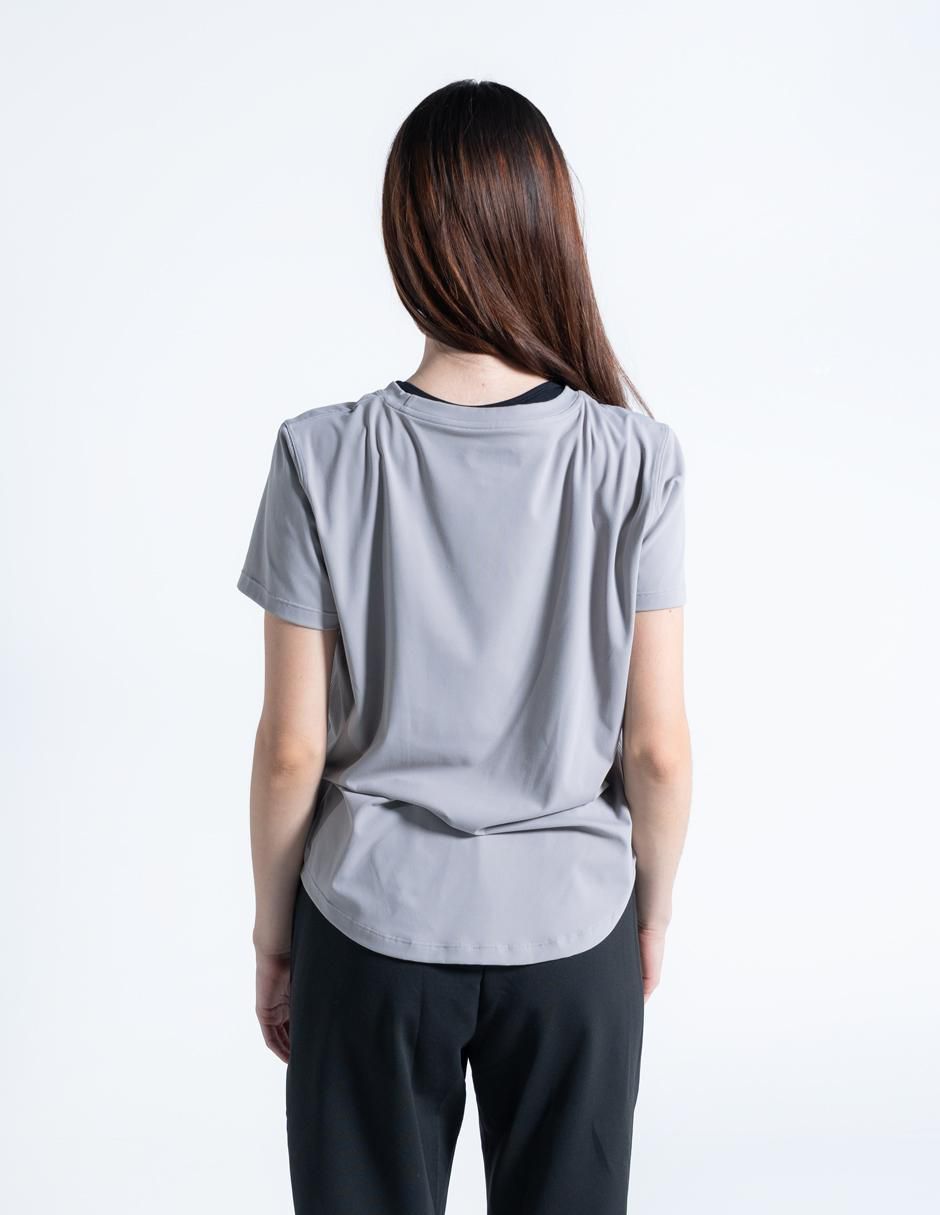 Playera deportiva para entrenamiento de mujer 2