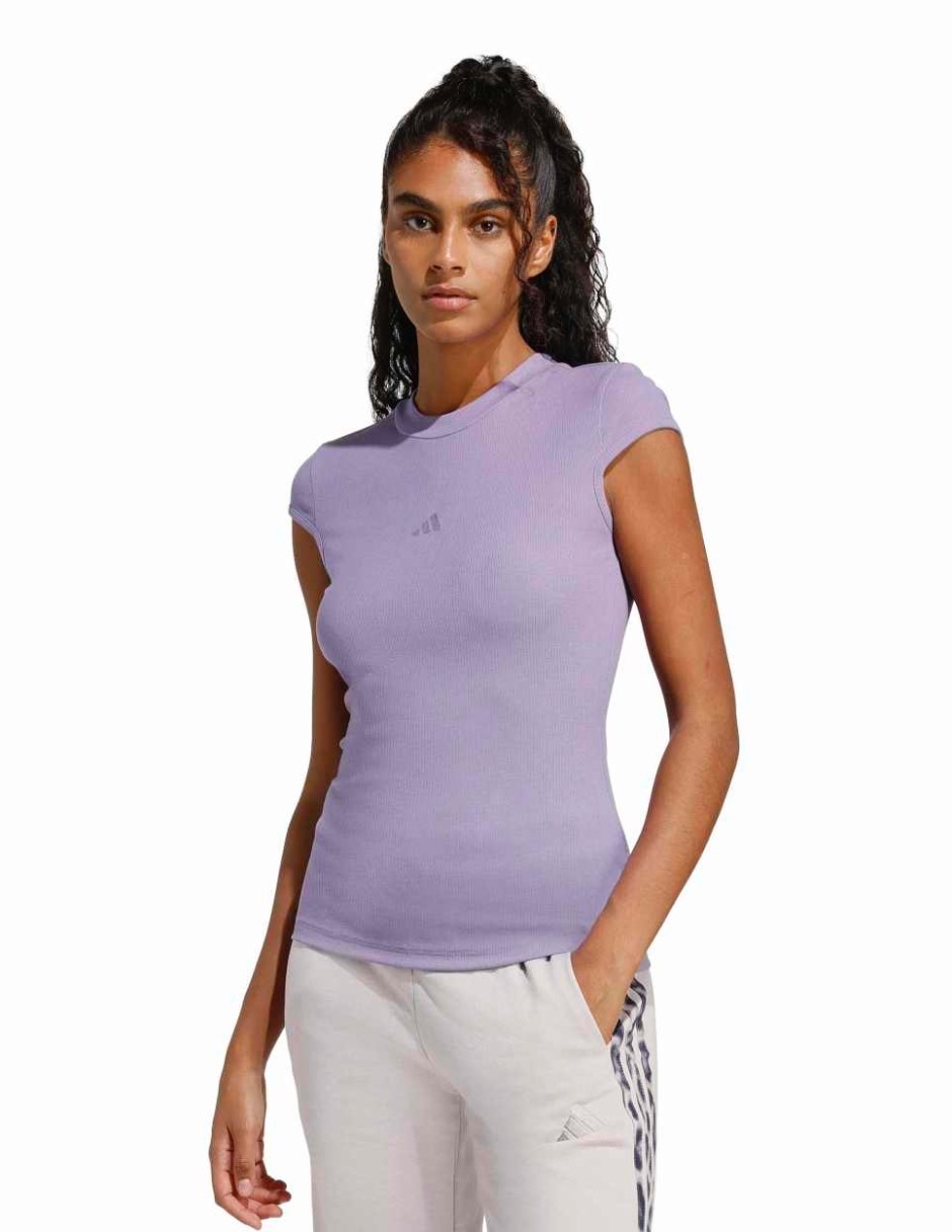 Playera deportiva para entrenamiento de mujer 1