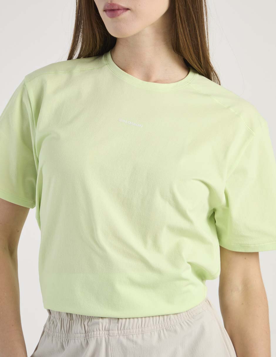 Playera deportiva para hiking de mujer 4