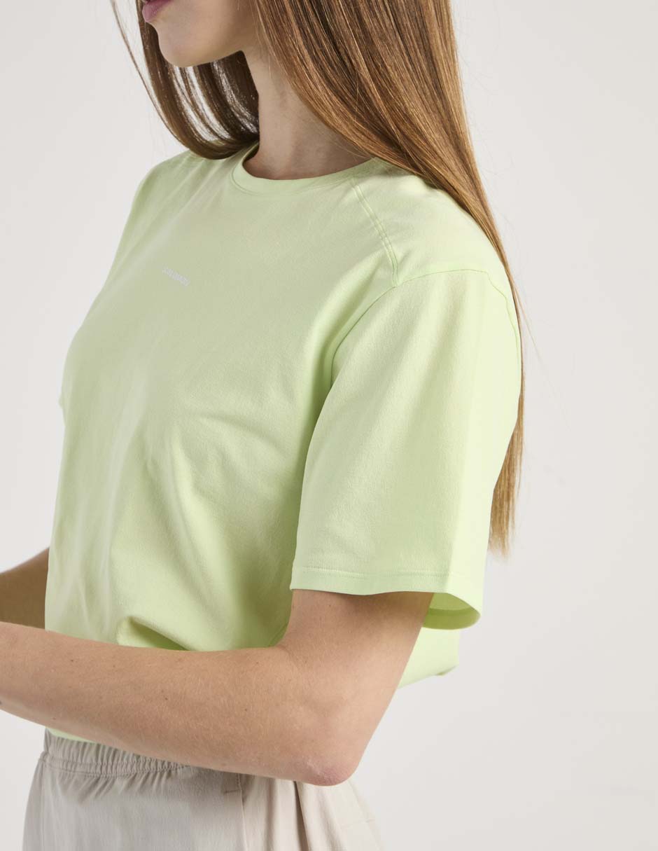 Playera deportiva para hiking de mujer 5