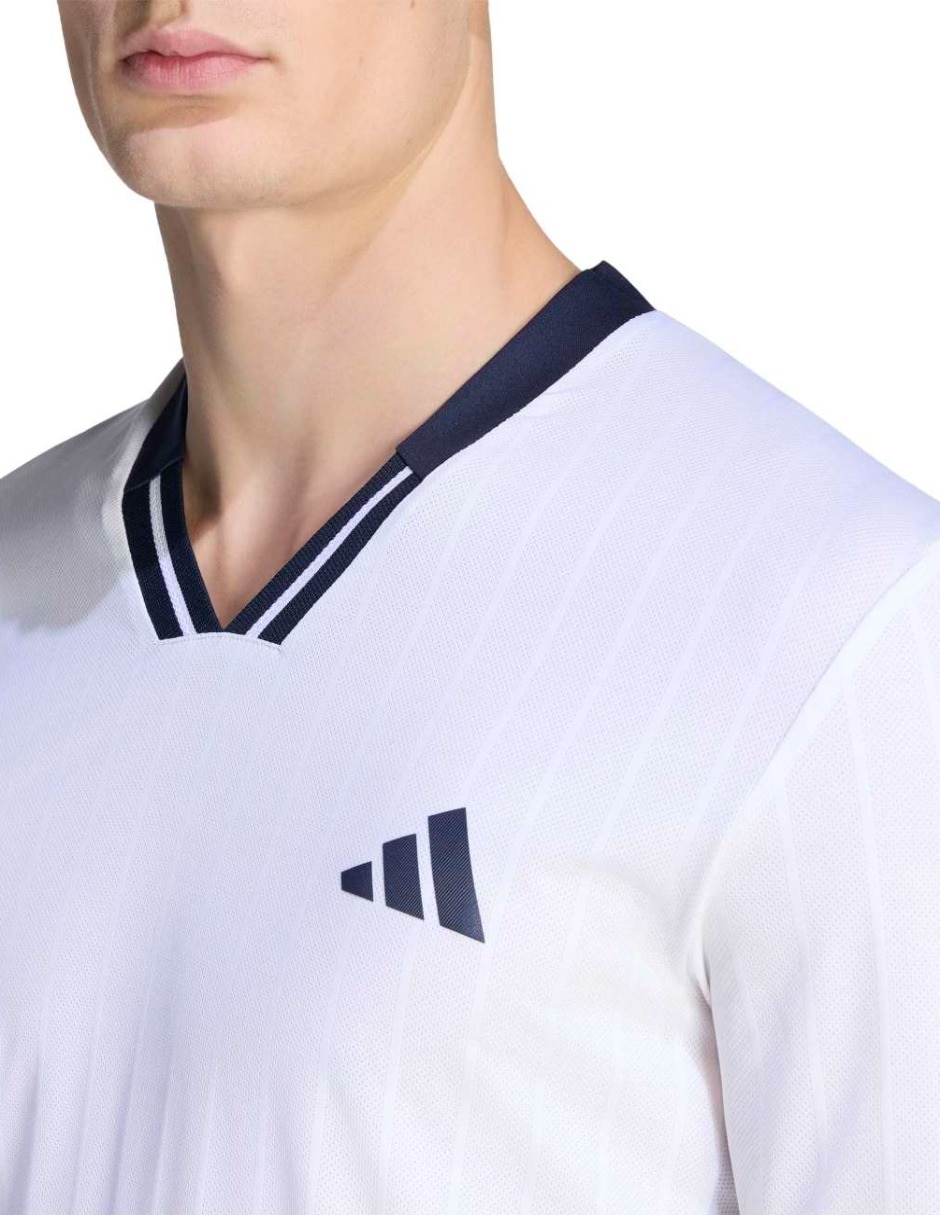 Playera deportiva con raqueta de hombre 5