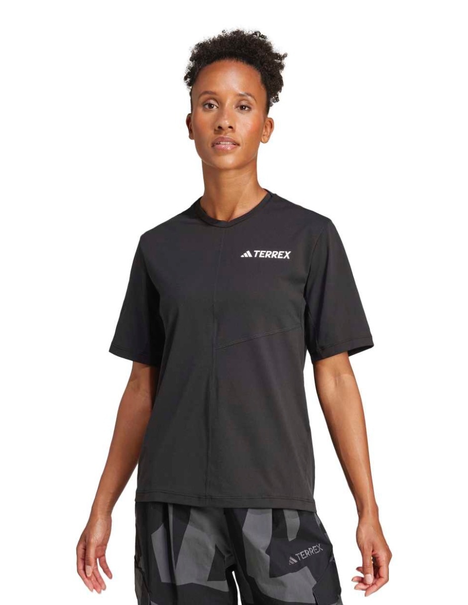 Playera deportiva para montañismo Adidas de mujer