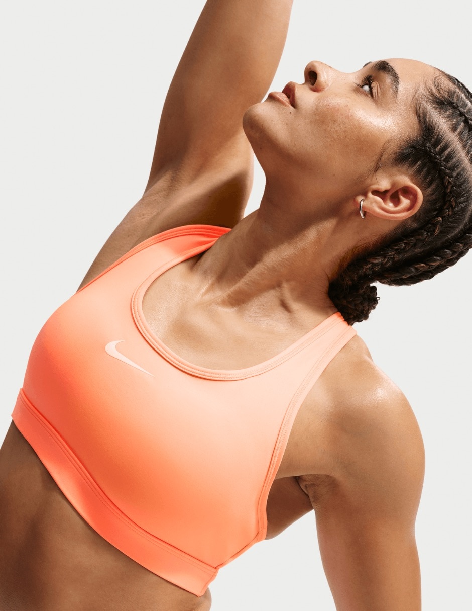Top deportivo Nike W Nk Swsh Med Spt Bra para entrenamiento mujer