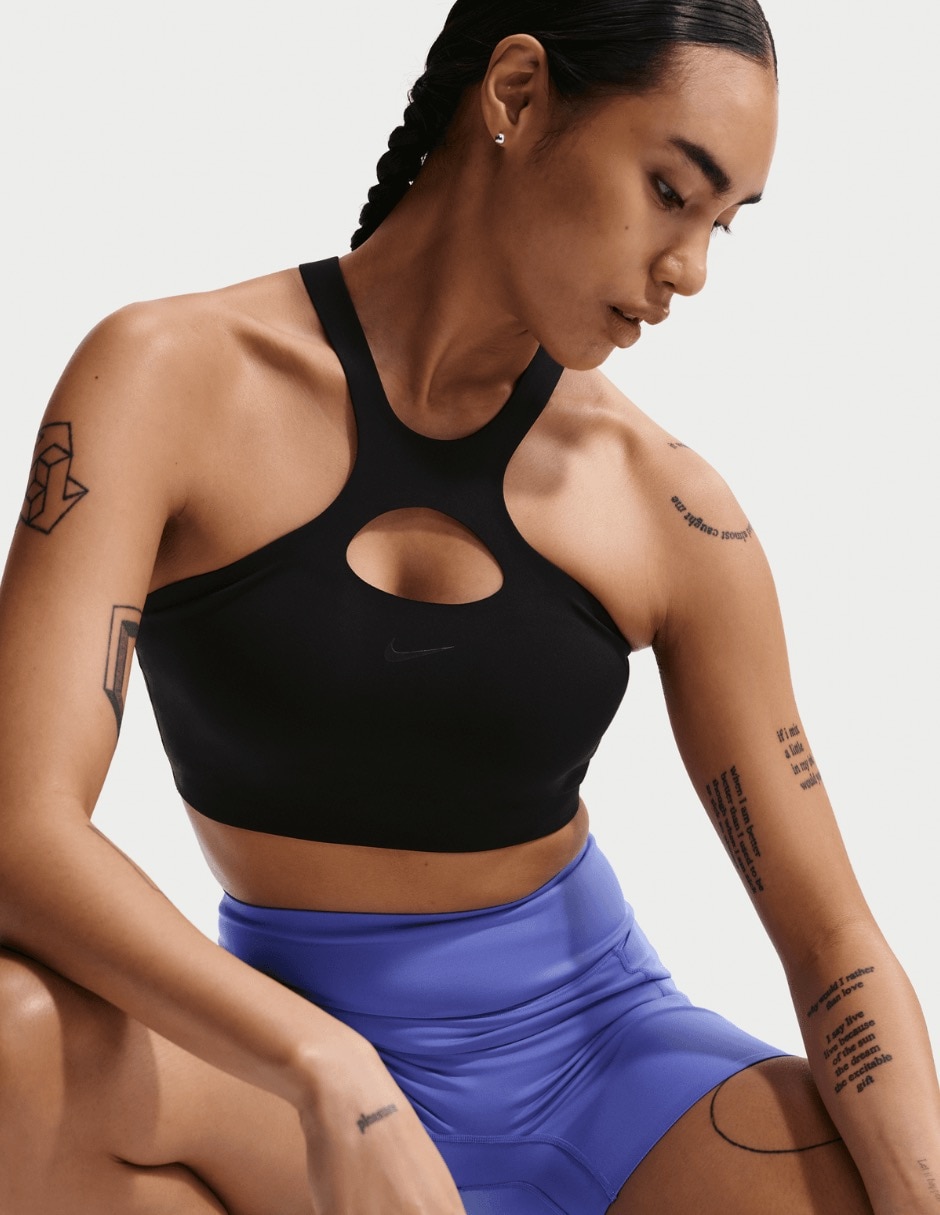 Top deportivo Nike Unvrsa para entrenamiento mujer