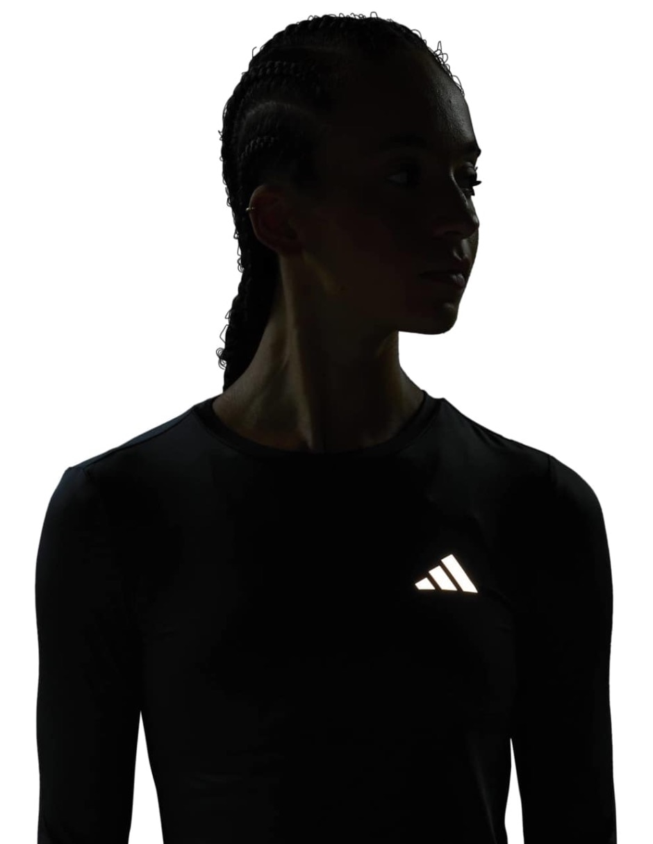 Playera deportiva para correr de mujer 7