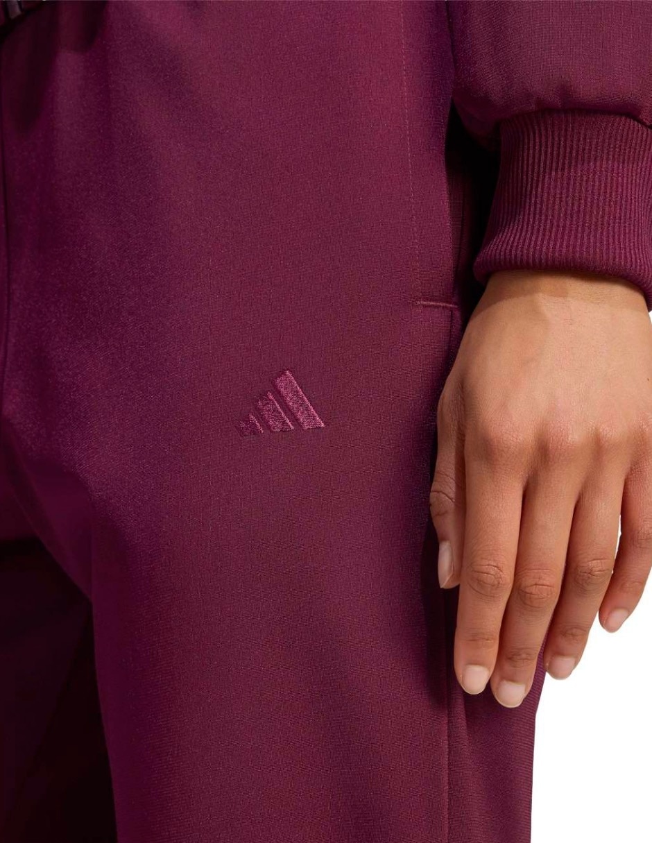 Conjunto deportivo regular con elástico para mujer 4
