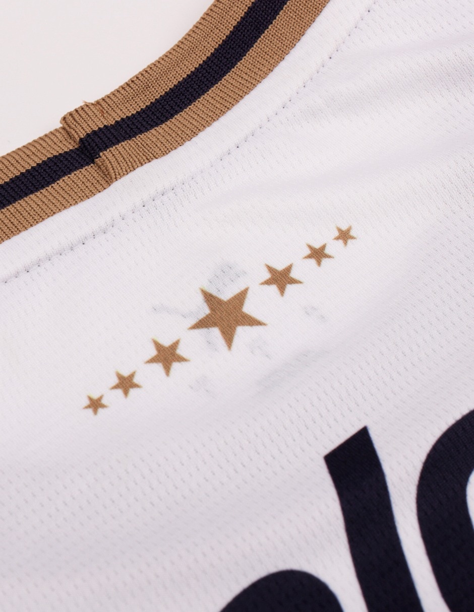Playera deportiva para entrenamiento Pumas de la UNAM de mujer 4