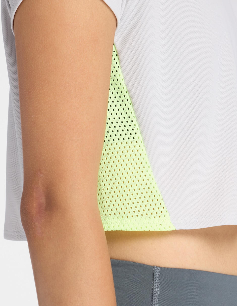 Playera deportiva para correr de mujer 2